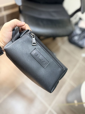 De Raggi leather pouch new, two colors black and brown