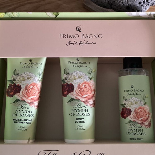Beauty Box Nymph of Roses set with body lotion, shower gel & mist