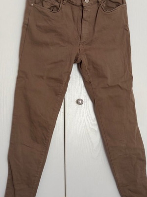Zara Basic jeans brown, size 44, elastic, like new