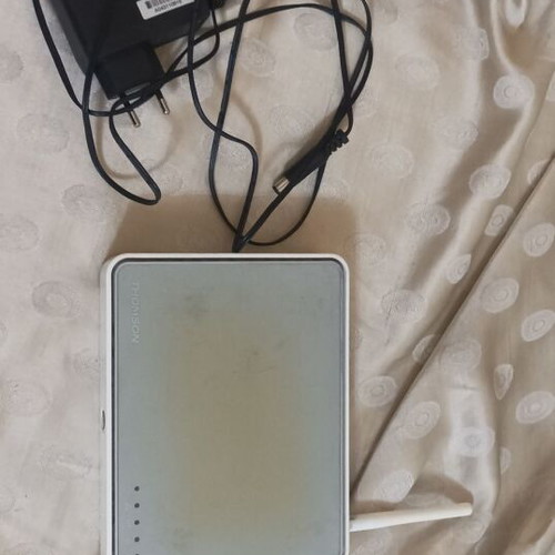 Thomson router model TG585 v8 used, functional