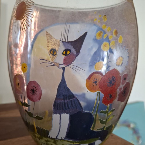 Goebel vase handmade with gold leaves and cat design