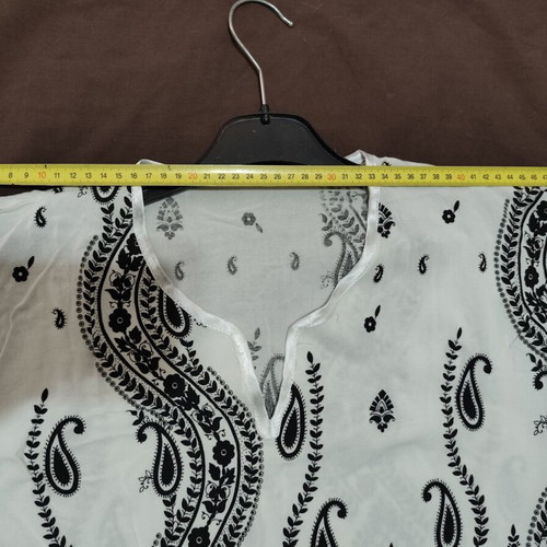 Caftan white with black pattern like new, sizes M L