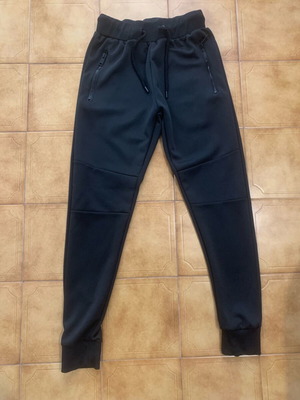 Sportswear black, like new, size S unisex