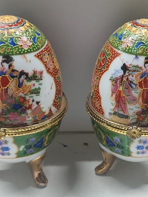 Trinket box Fabergé egg design pair like new, 9cm colorful