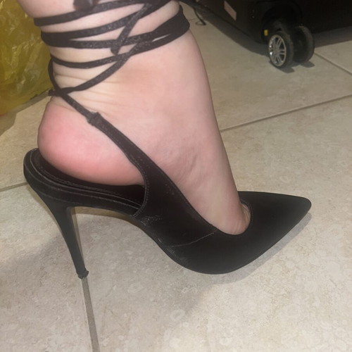 Migato satin pumps like new, size 37, black