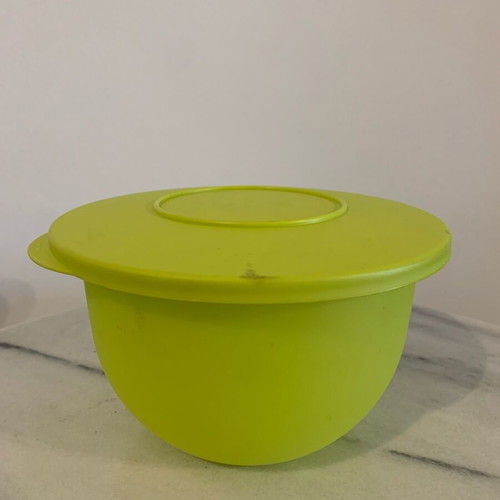 Tupperware container 1.3 liters new