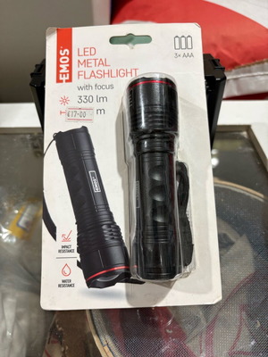Led metal flashlight with focus new