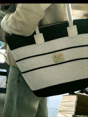 Chanel bag navy colour with hat gift, authentic, new