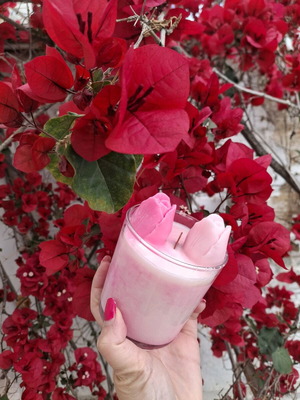 Soy Candle Handmade with Tulips 250g New