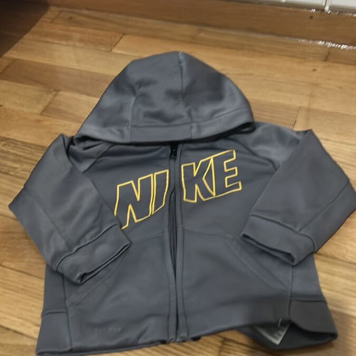 Nike jacket 18 months used
