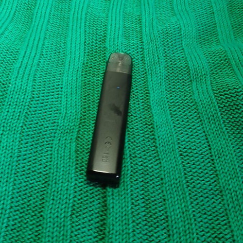 Electronic cigarette rechargeable used