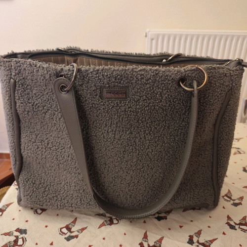 Fluffy Doca shoulder bag used, gray shearling, large with many pockets