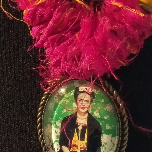 Boho ethnic handmade vintage necklace pendant with Frida Kalo portrait like new
