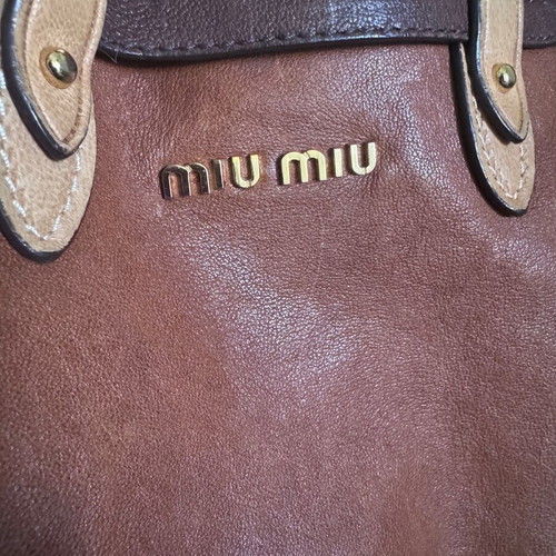 Miu Miu tote bag like new, cognac color