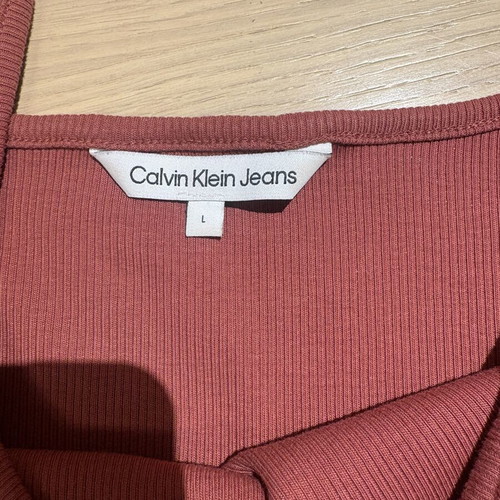 Calvin Klein ribbed tank top burgundy like new, size L