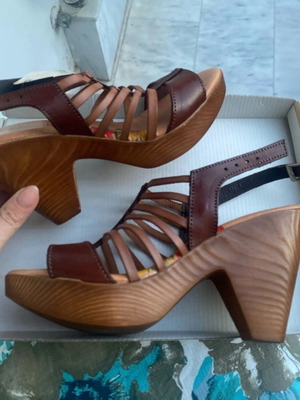 NEW - Brown High Sandals