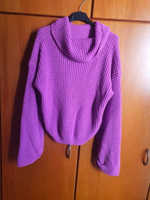 Wool sweater pink new, warm and comfortable