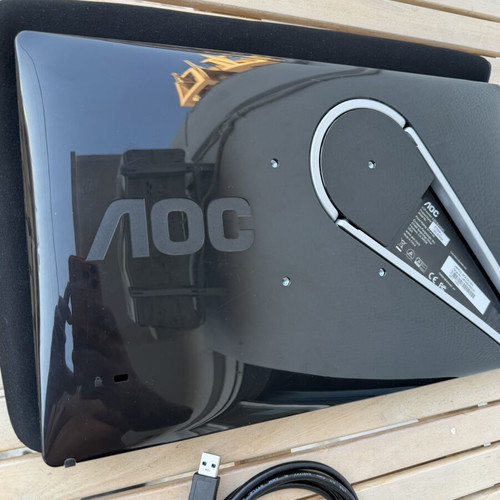 AOC E1659FWU portable monitor used, 15.6 inch 1366x768 60hz