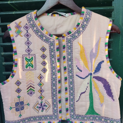 Zara boho folk traditional vest M used, pink multicolor
