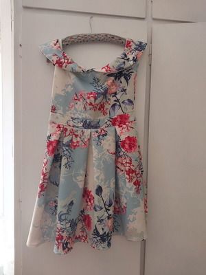 Dress medium size like new