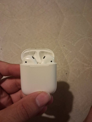 AirPods μεταχειρισμένα αυθεντικά Apple πρώτης γενιάς