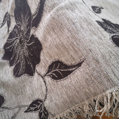 Throw used for double sofa or bed