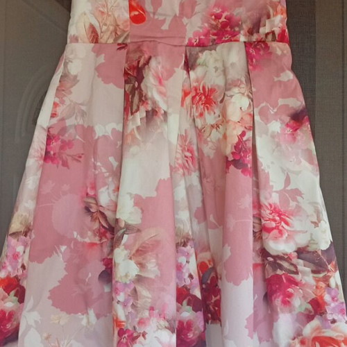 Bellina summer dress like new, size large, below knee length