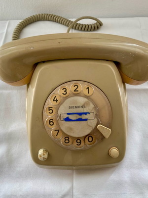 Siemens telephone used, vintage rotary dial from the 1970s
