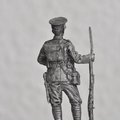 Lead soldier WWII 6.5 like new