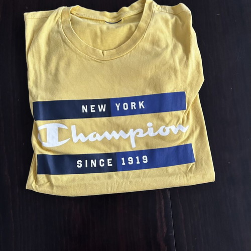 Champion T-shirt like new, yellow, size L
