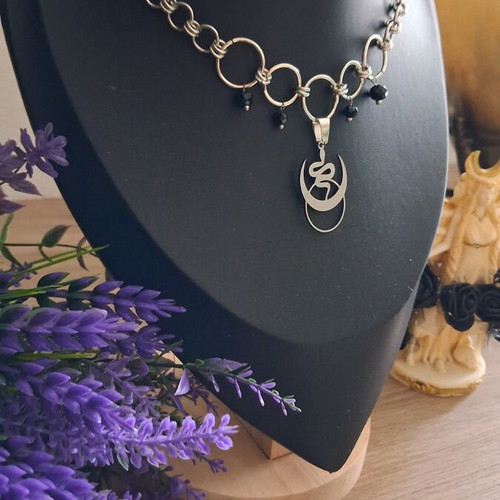 Handmade stainless steel chainmail choker necklace
