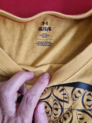 Under Armour T-shirt like new, yellow with logo
