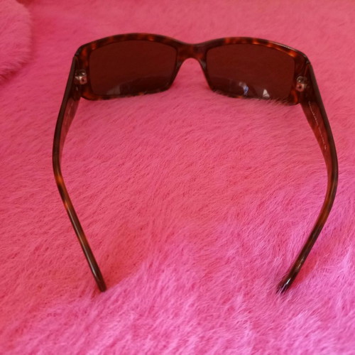 DKNY women's vintage sunglasses used, acetate frame