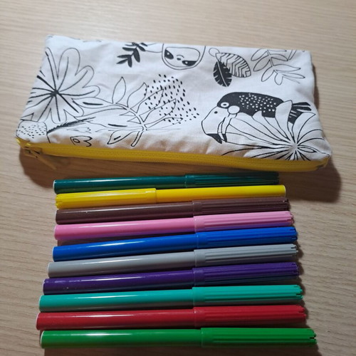 Fabric pencil case with markers like new