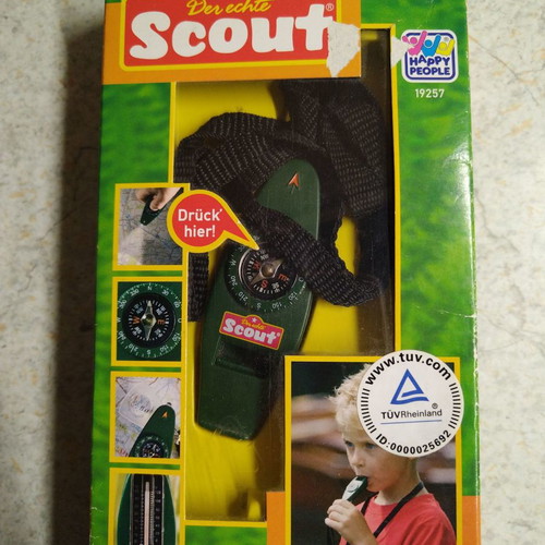 Compass whistle toy