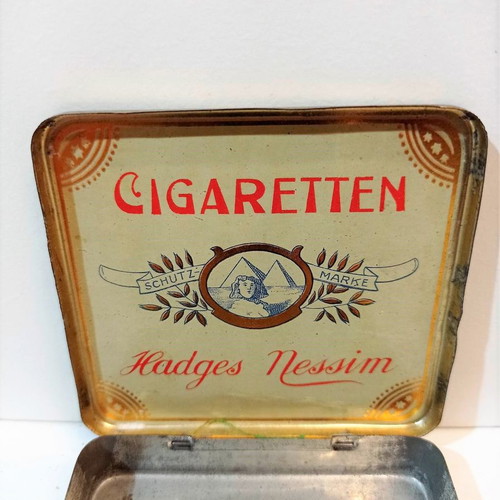 Tin lithographed cigarette cases used, set of 2, early 20th century