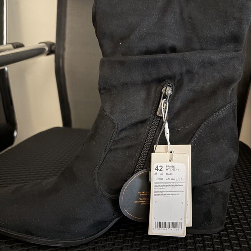 Ankle boots size 42 new, black
