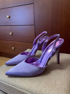 Lilac pumps new, size 38