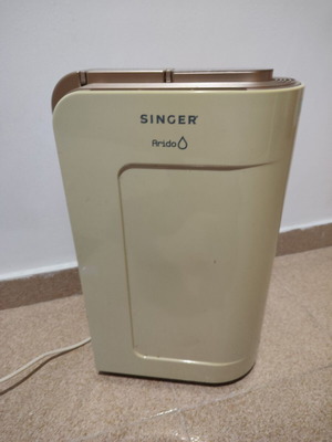 Singer Arido SDHM-100I dehumidifier 10L like new