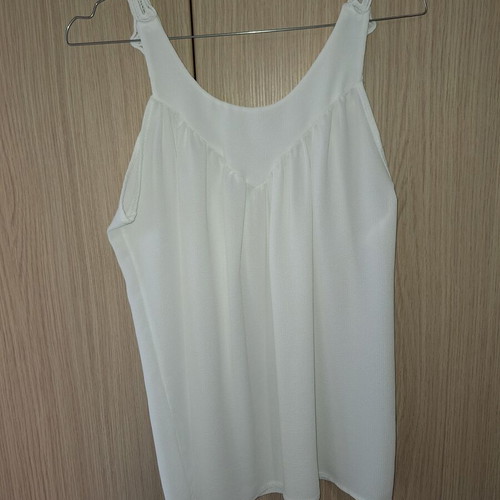 Women's white top like new, very cool