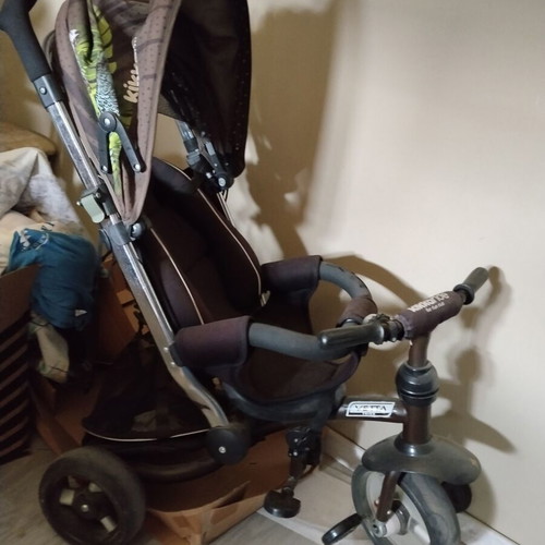 Kikkaboo Vetta Parrots 3 in 1 tricycle with canopy used