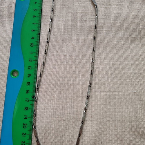 Steel necklace like new, chain