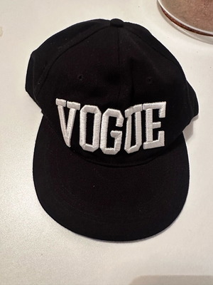 Vogue Madonna MDNA Tour Collectible Hat like new, black