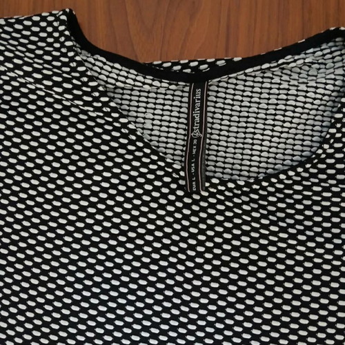 Stradivarius women's dress like new, black and white, size L
