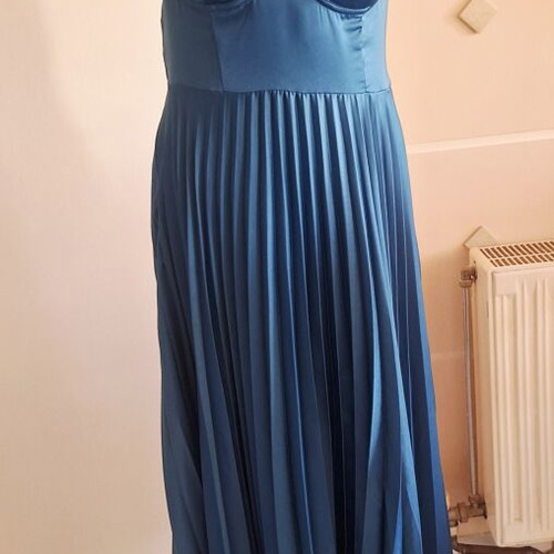 Shein satin dress like new, blue green
