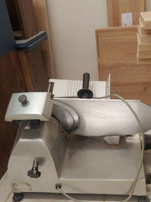 Essedue TM 250 Serie B Professional Ham Slicer like new