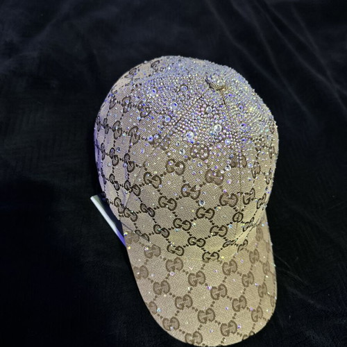 Brown hat with diamonds, size M
