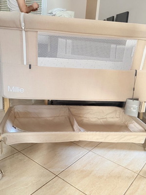 Baby Cot Cradle like new with Red Castle pillow