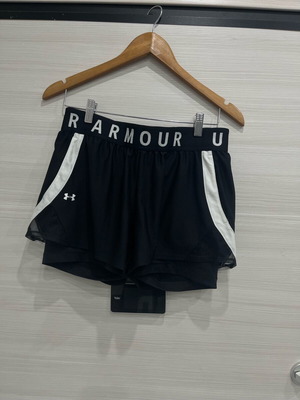Ander Armour sports shorts new, size M, black