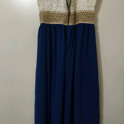Sleeveless dress like new with white lace bust and blue skirt